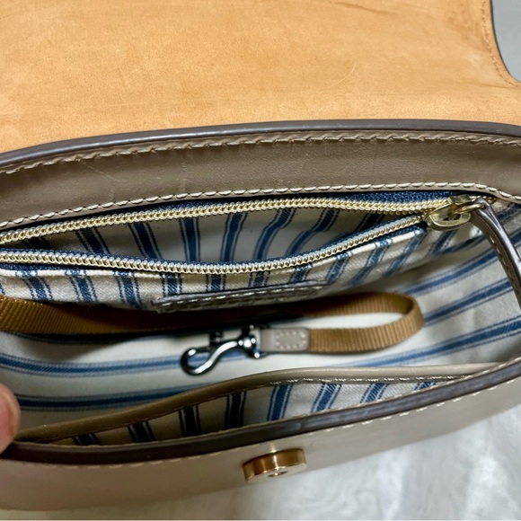 Dooney & Bourke Wexford Leather Saddle Crossbody Bag - Picture 11 of 15